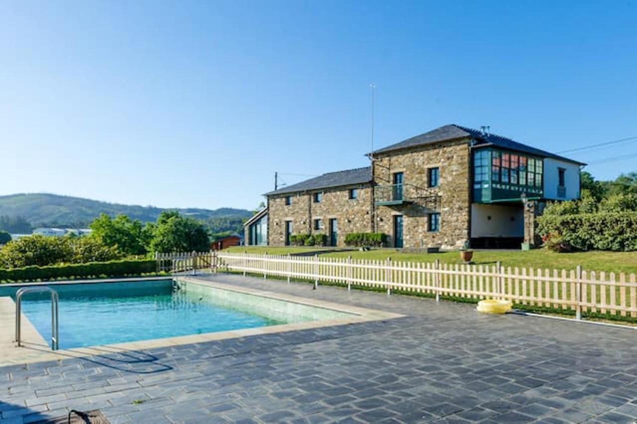 Luxurious Villa In Outeiro - Private Pool San Saturnino Exterior photo